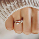 Anillo "Abrazo Eterno" con Tarjeta dedicada - OFERTA 2x1